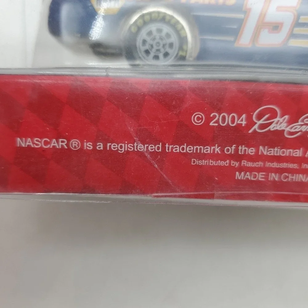 Lionel nascar 2004